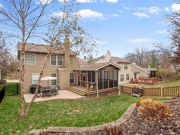 2nd image of 274 Cove Landing Dr