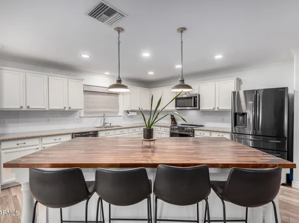 19641 E EMPEROR Boulevard, Queen Creek, AZ 85142