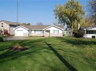 2990 N Bay View Rd, Angola, IN 46703