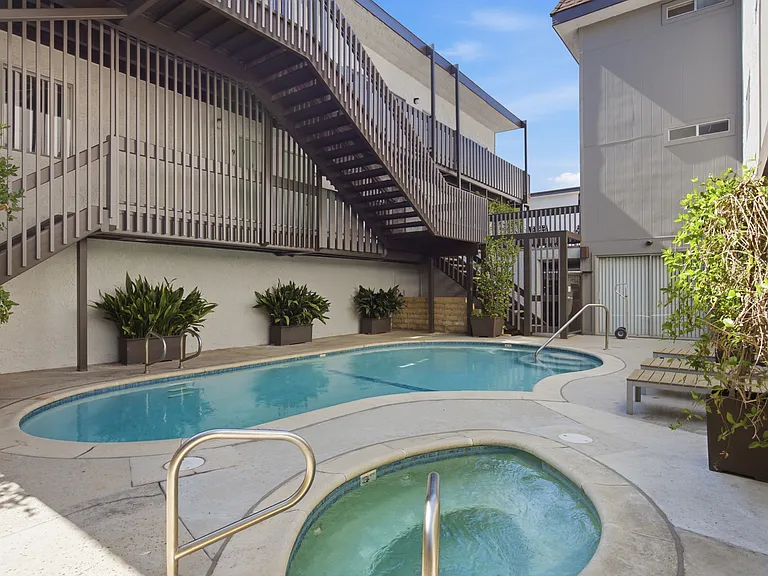 4111 Tujunga Ave #24 — Photo 17