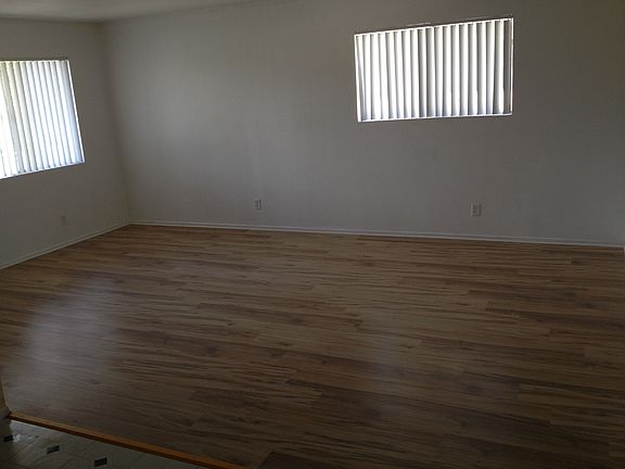 living room wood laminate