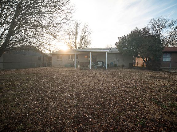 Plenty of room for kids or p