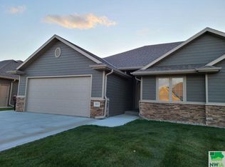 3811 Park Pl, South Sioux City, NE 68776