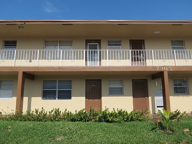 1st image of 7305 NW 4th Pl APT 104