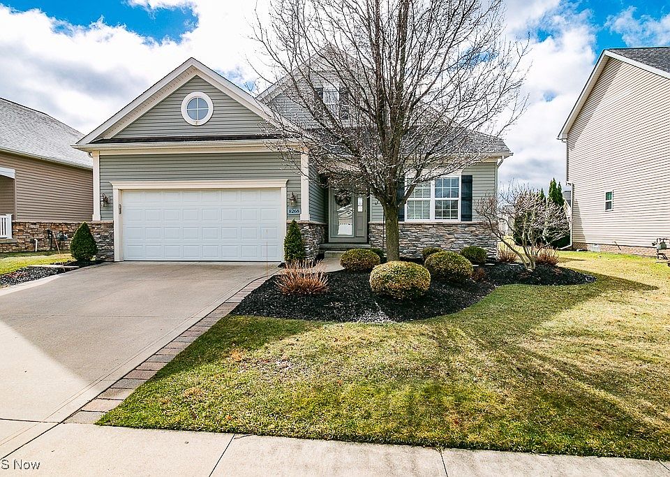 1st image of 8268 Beaumont Dr