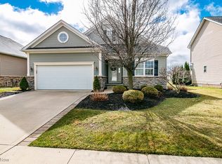 8268 Beaumont Dr, Mentor, OH 44060