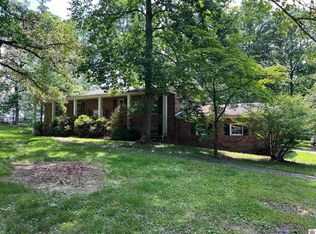 439 Outland School Rd, Murray, KY 42071