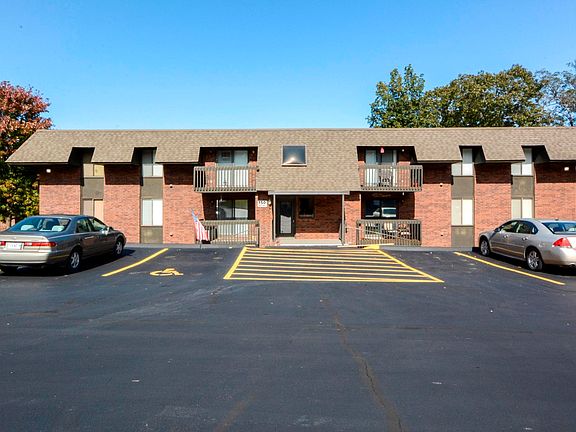 2nd image of 150 Wilshire Dr Unit 56