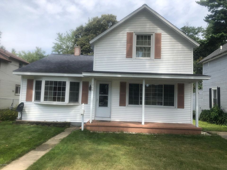 1st image of 1068 W Grand Ave