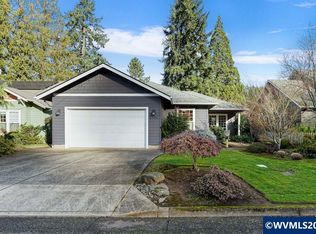 1101 Madison St, Silverton, OR 97381