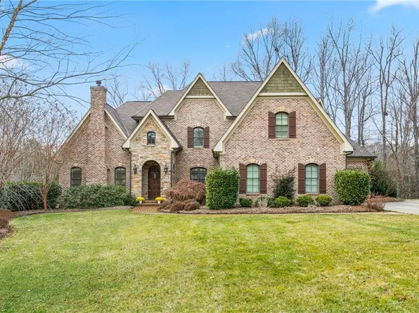 6349 Poplar Forest Dr, Summerfield, NC 27358