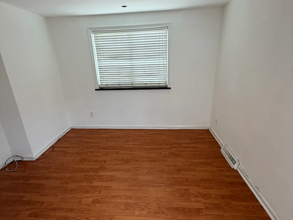 7514 Palmetto St #1