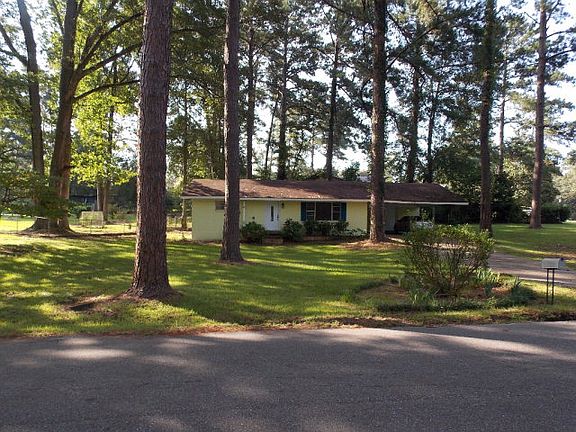 2nd image of 1132 Crescent Hill Dr