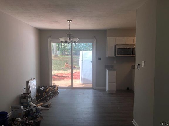 5th image of 74 Dana Dr