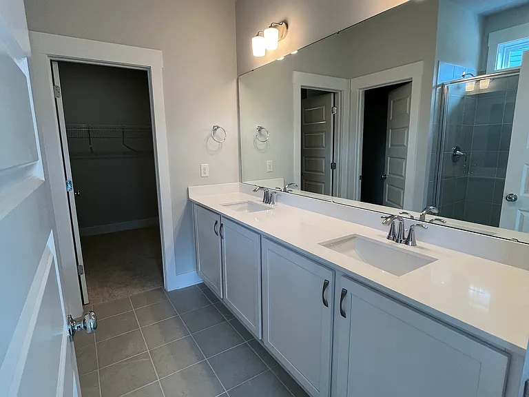 335 Beacon Dr — Photo 14