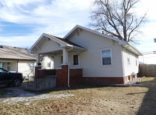 1807 W 3rd St, Hastings, NE 68901