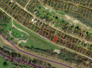 416 Riverside Dr, Bastrop, TX 78602