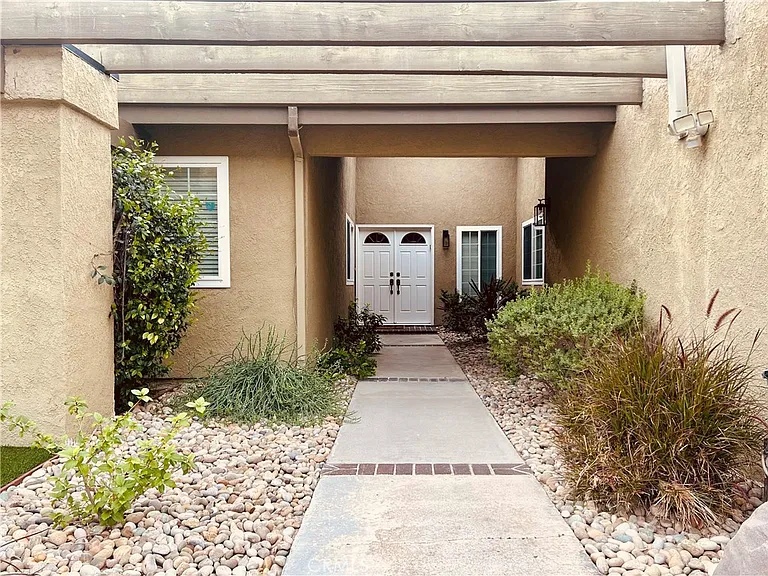 5309 Lockhurst Dr — Photo 25