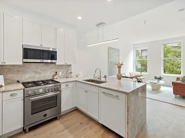 171 Calyer Street image 1 of 1