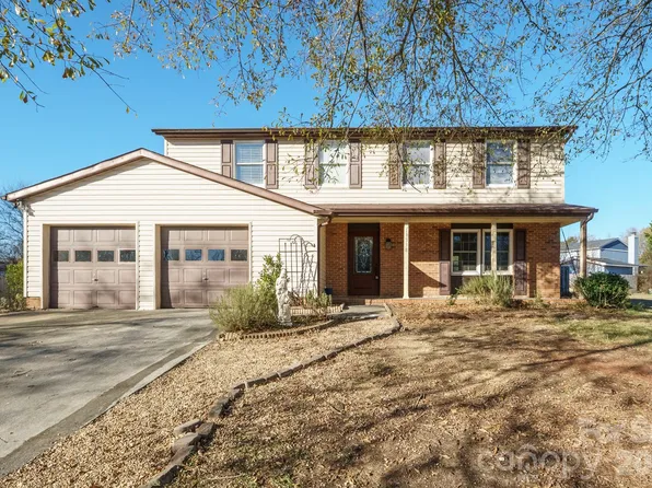 11338 Smoke Tree Ln, Charlotte, NC 28226