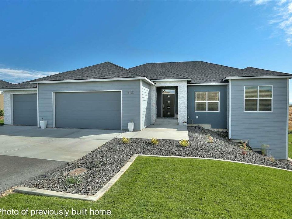 1st image of 2477 Woods Dr
