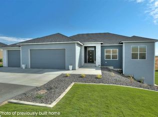 2477 Woods Dr, Richland, WA 99352
