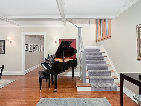 5th image of 1025 Ashland Ave