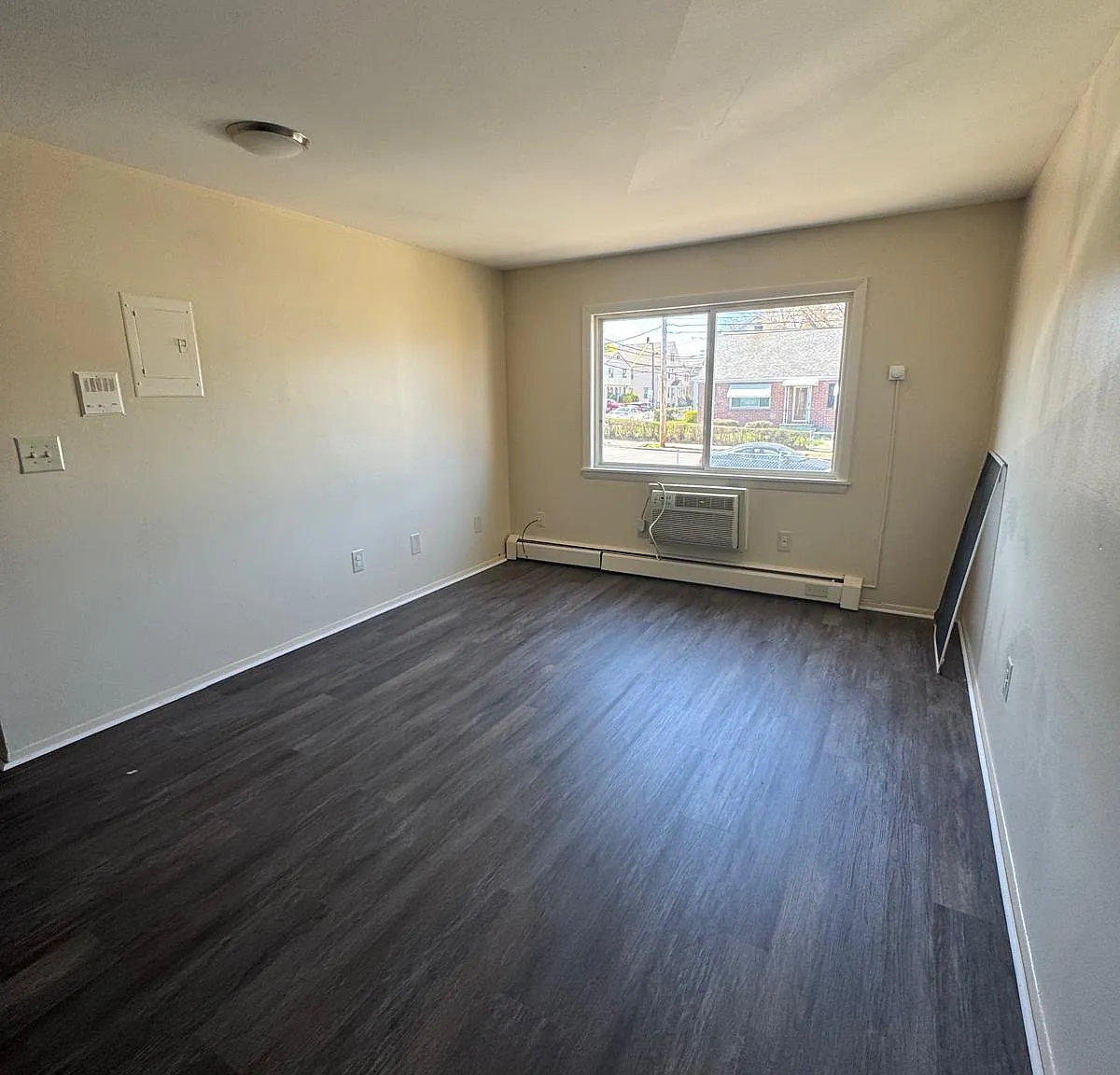 1 bed, 580 sqft, $1,700 — Photo 2
