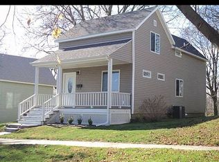 711 Pearl St, Grinnell, IA 50112