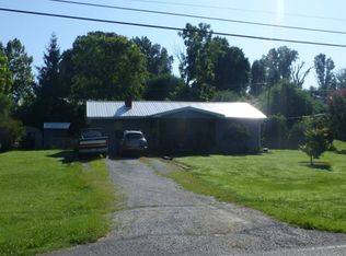 555 Glade Springs Rd, La Follette, TN 37766