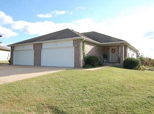 1286-1288 S Pinhook Dr, Nixa, MO 65714