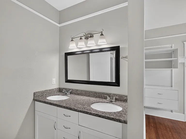 831 Rutledge Ave — Photo 12