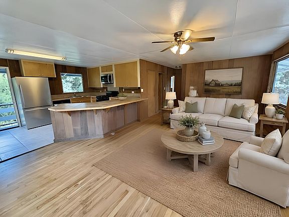 2nd image of 99-7736 Uluhe Pl