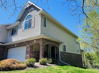 587 Crane Creek Ln, Eagan, MN 55121
