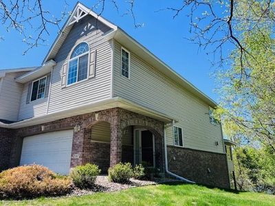 587 Crane Creek Ln, Eagan, MN, 55121