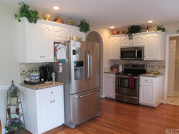 4th image of 1212 Taylor Pl SE