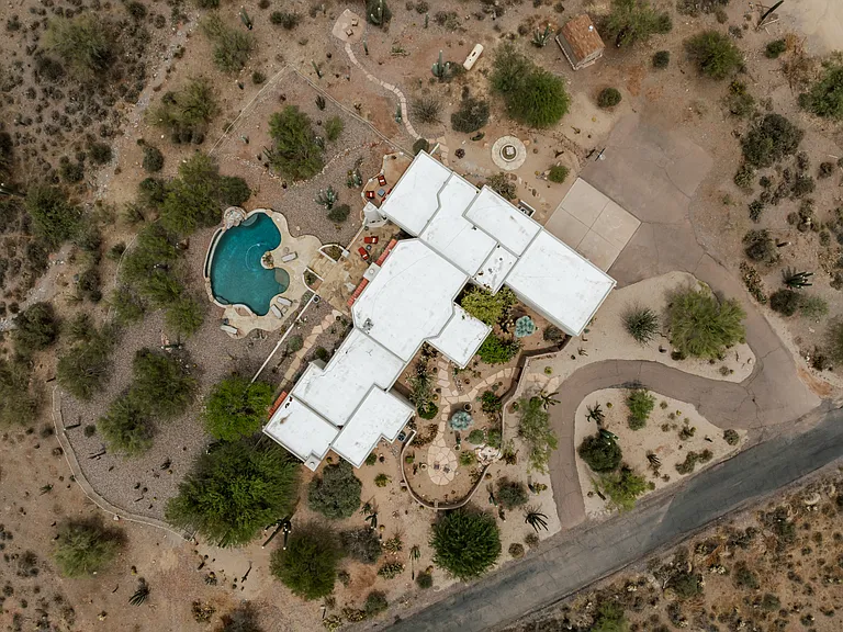 7700 E Arroyo Rd — Photo 77