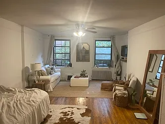 Rented by K & O Realty Associates Inc.