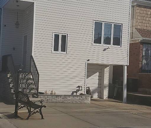 2nd image of 16143 95th St