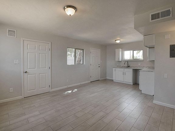 5th image of 3031 E 21st St