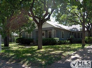 409 S Oaklawn Ave, Eastland, TX 76448
