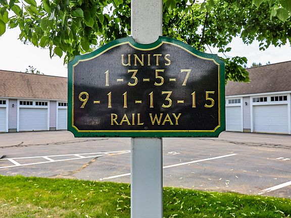 3rd image of 7 Rail Way