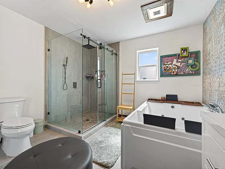 7019 Oak Ln — Photo 28