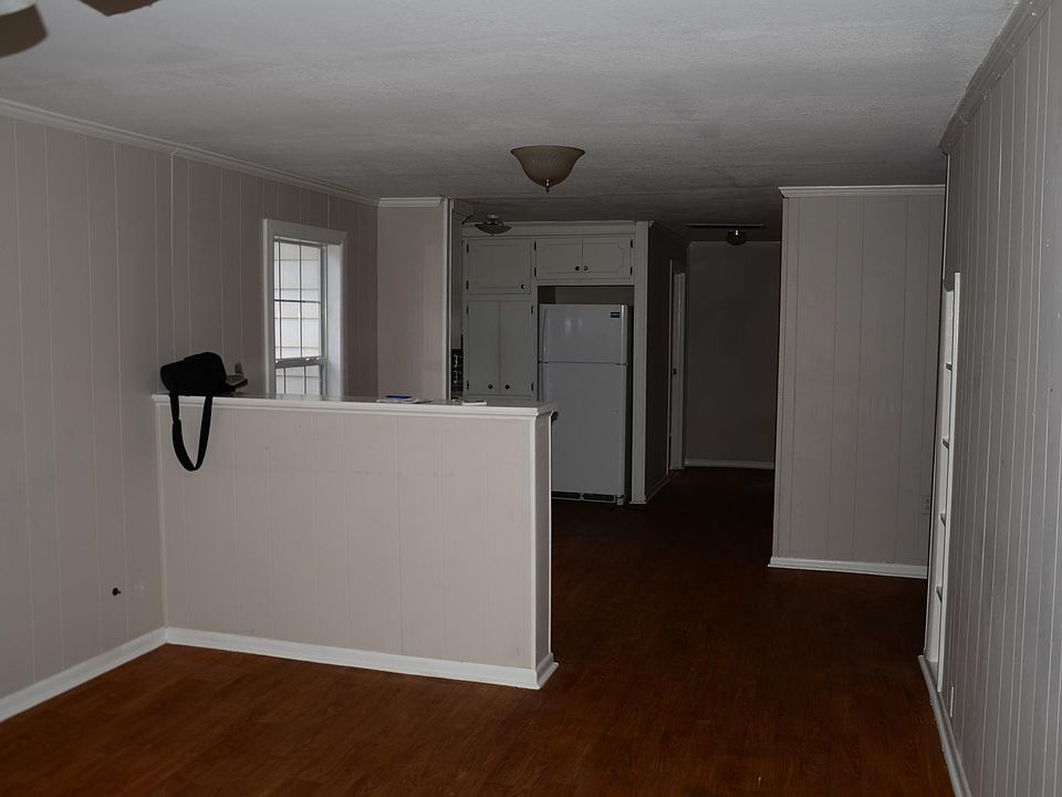 2nd image of 611 N 34th St