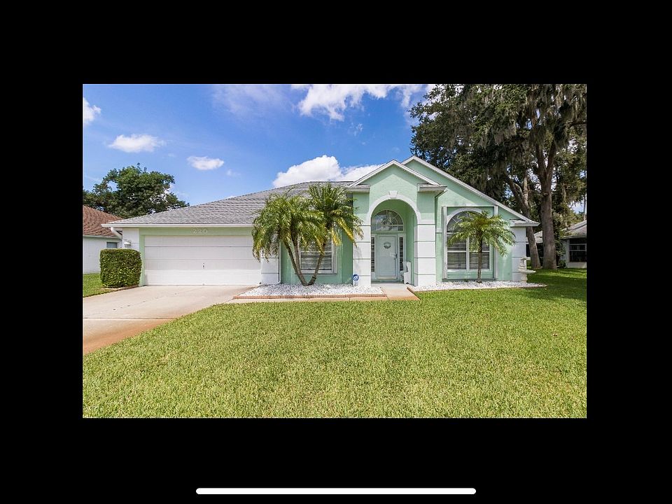 1st image of 220 Hollowbrook Cir
