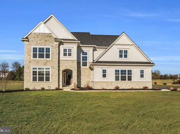 727 Brindle Farm Ln #7, Mechanicsburg, PA 17055