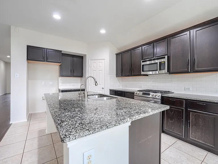 616 Smokebrush St — Photo 23