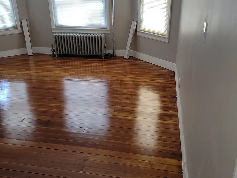 Riverview St — Photo 4