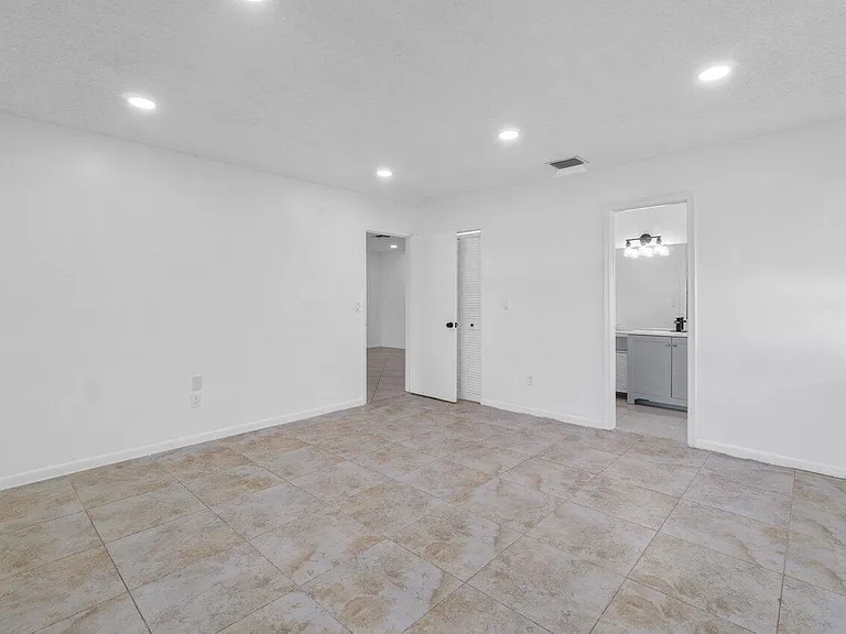 1620 Granfern Ave #1620 — Photo 20