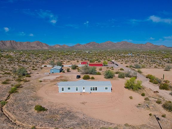 3rd image of 52413 W Caravan Ln